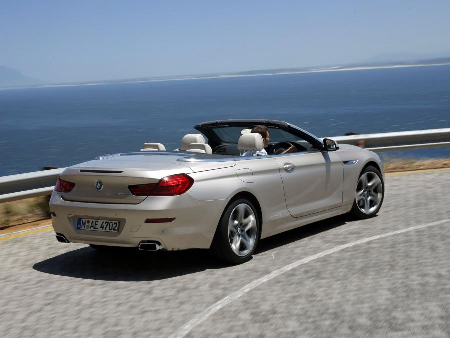  BMW 650i Convertible 2011 года  (ZA) (фото 10 из 16)